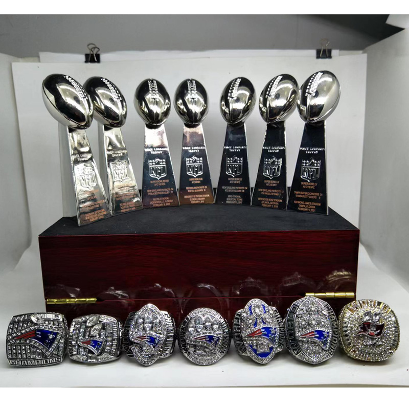 New England Patriots Tom Brady Championship Ring and Trophy With Display Box Sports Crafts for Sport